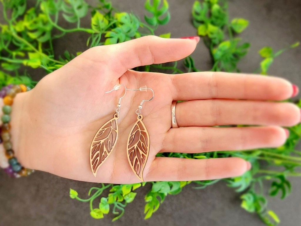 Boucles d&rsquo;oreilles &laquo;&nbsp;feuilles&nbsp;&raquo;